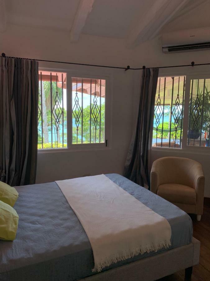Boca Brava Paradise Bed & Breakfast Бока Чика Екстериор снимка